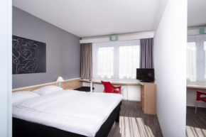 Гостиница ibis Hotel Berlin Airport Tegel  Берлин